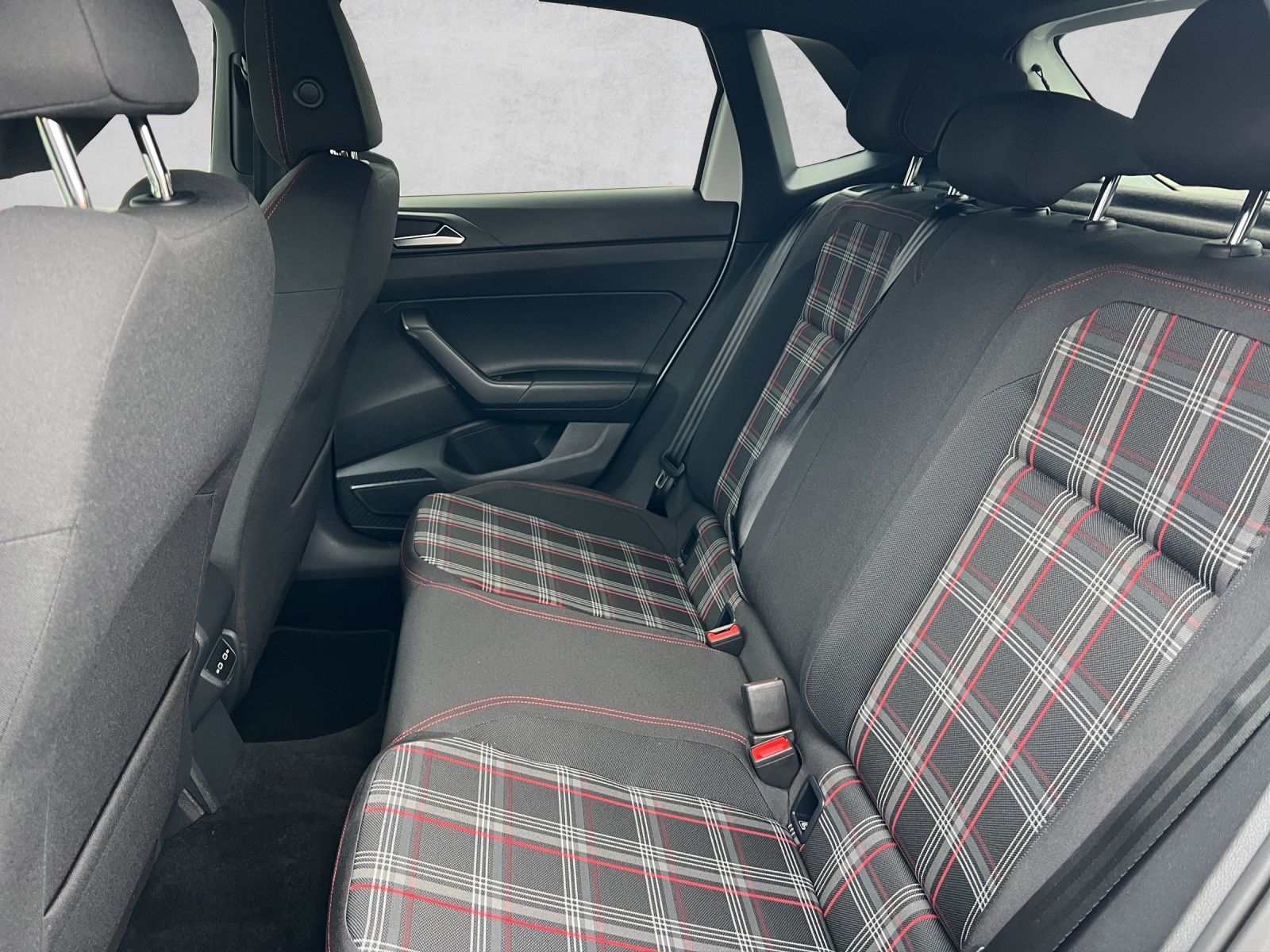 Polo GTI 2.0 TSI DSG LED*SHZ*Klima