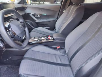 Peugeot 2008 - 9