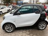 Smart ForTwo WENIG KM AUTOMATIK - Smart ForTwo mit Benzin-Antrieb: Kleinwagen