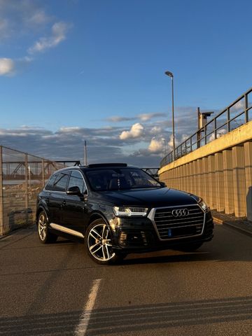 Audi Q7 3.0 TDI S-Line/7-Sitzer/Panorama/A...