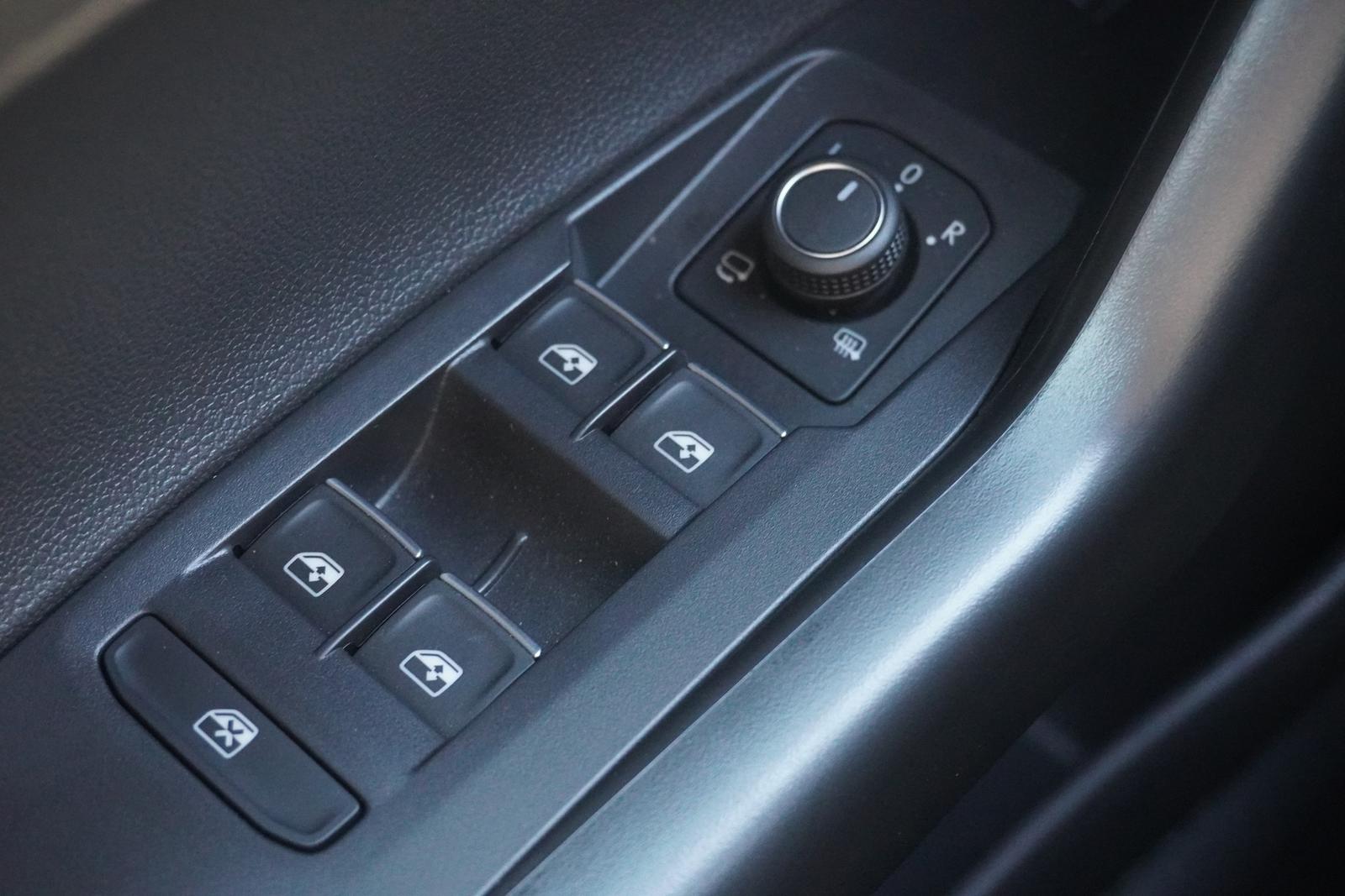 Volkswagen Polo 2.0 TSI GTI DSG Navi Sitzheizung LED ACC, миниатюра 20
