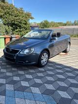 Volkswagen Eos 2.0 FSI Standard - Volkswagen Eos Standard mit Benzin-Antrieb
