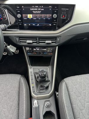 Fahrzeugabbildung Volkswagen Polo 5-Türer 1.0 TSI Move LED+CARPLAY+VCOCKPIT