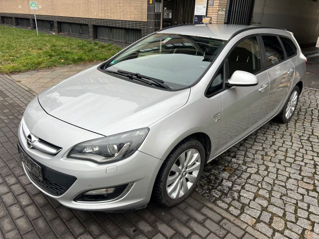 Opel Astra Sports Tourer 1.4 T eco Active 88 S/S