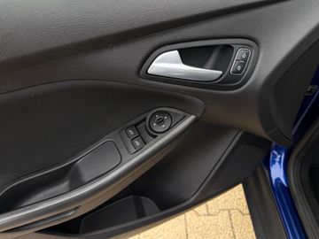 Ford Focus - 11
