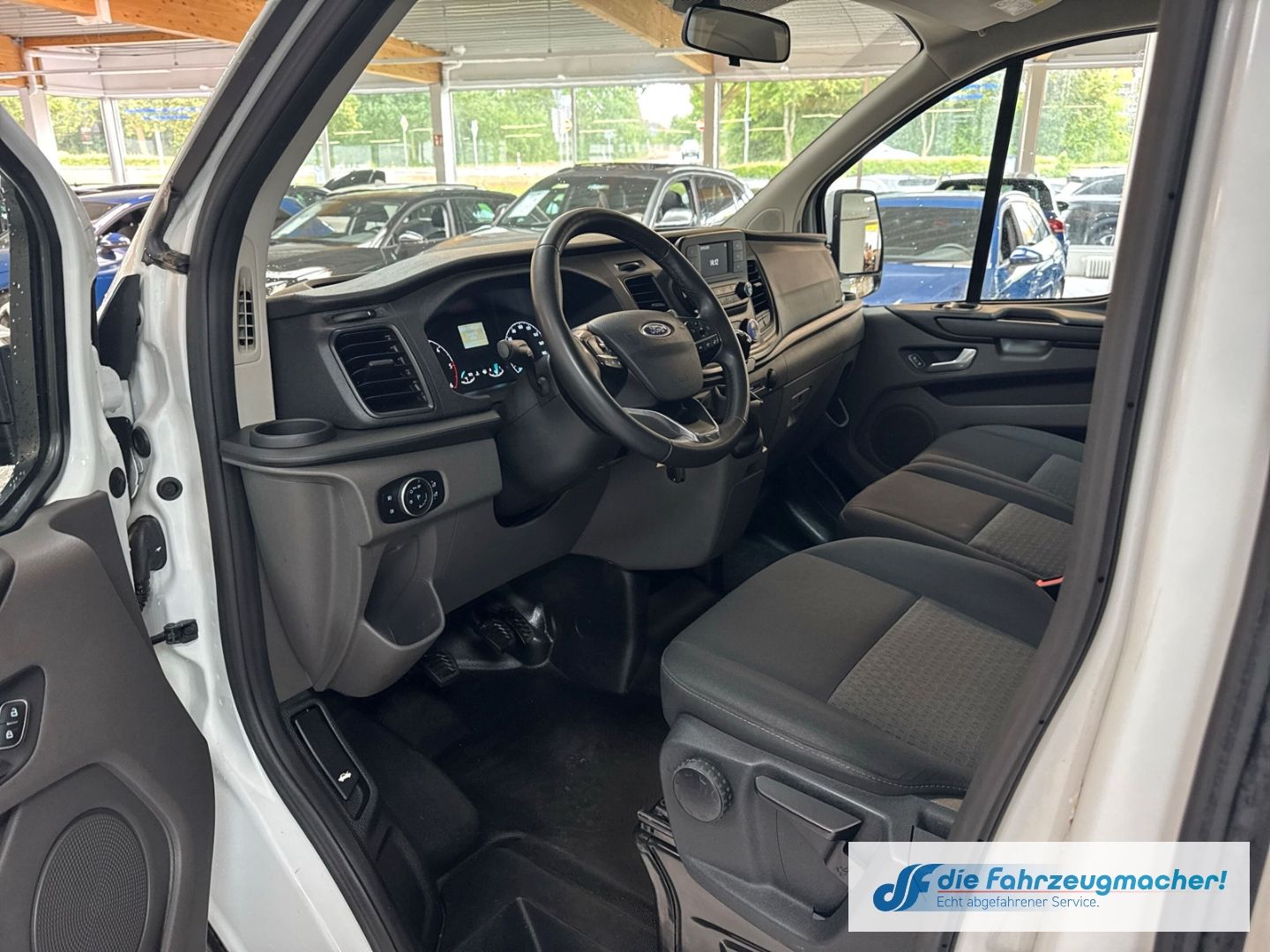 Fahrzeugabbildung Ford Transit Custom 320 L2 Trend 2.0 TDCi EU6d Dyn. K