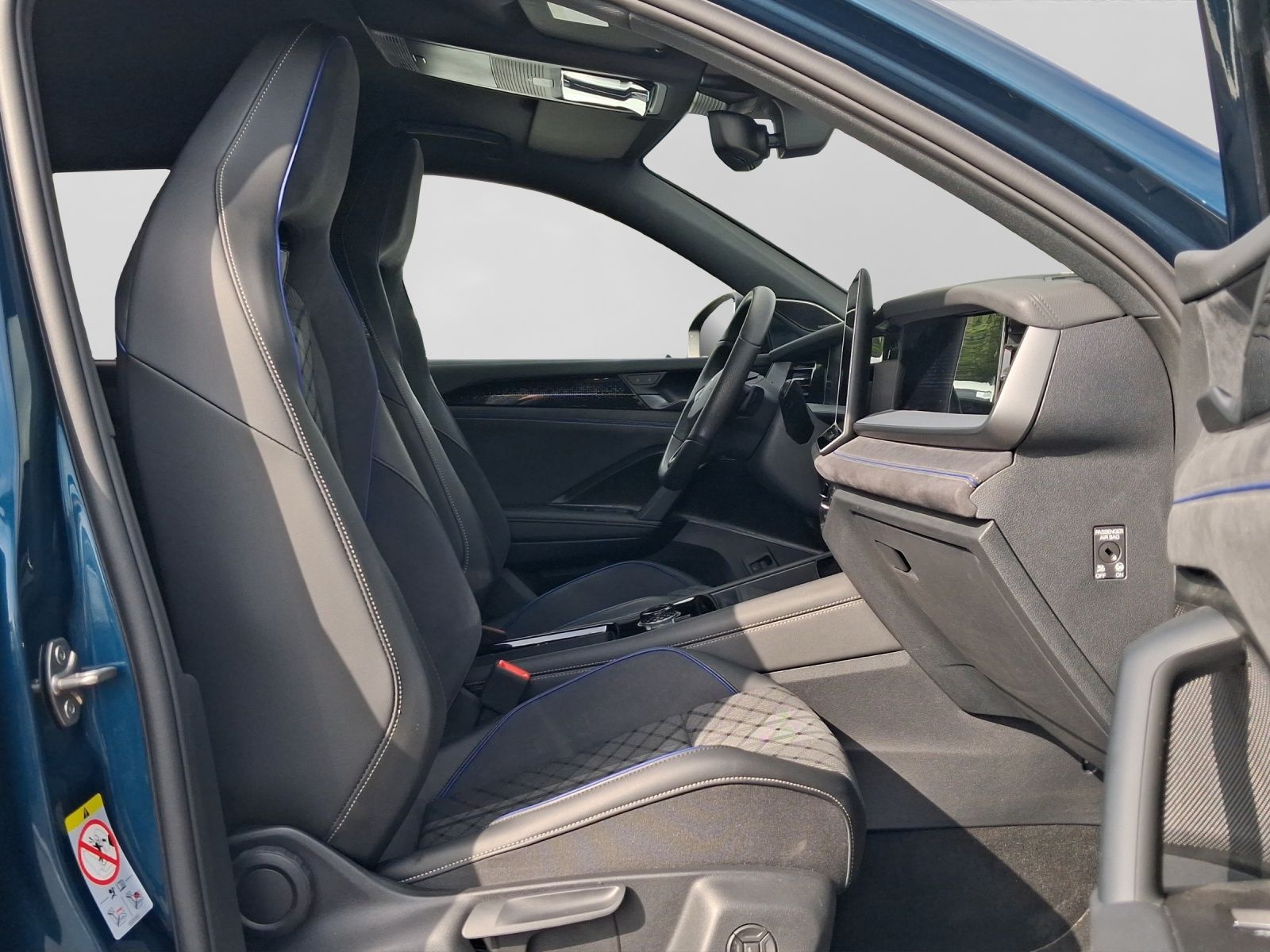 Volkswagen Tayron 1.5 eHybrid R-LINE BLACK LM20 AHK foto 4