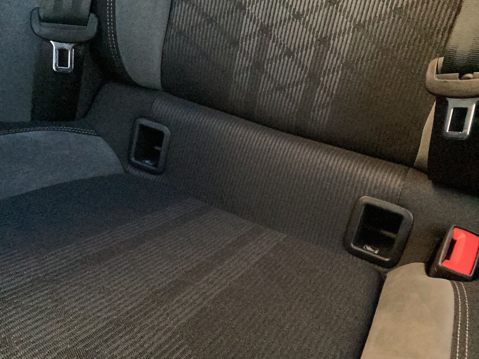 Fahrzeugabbildung Volkswagen Taigo TSI R-Line, MATRIX ACC AID NAVI PDC SHZ