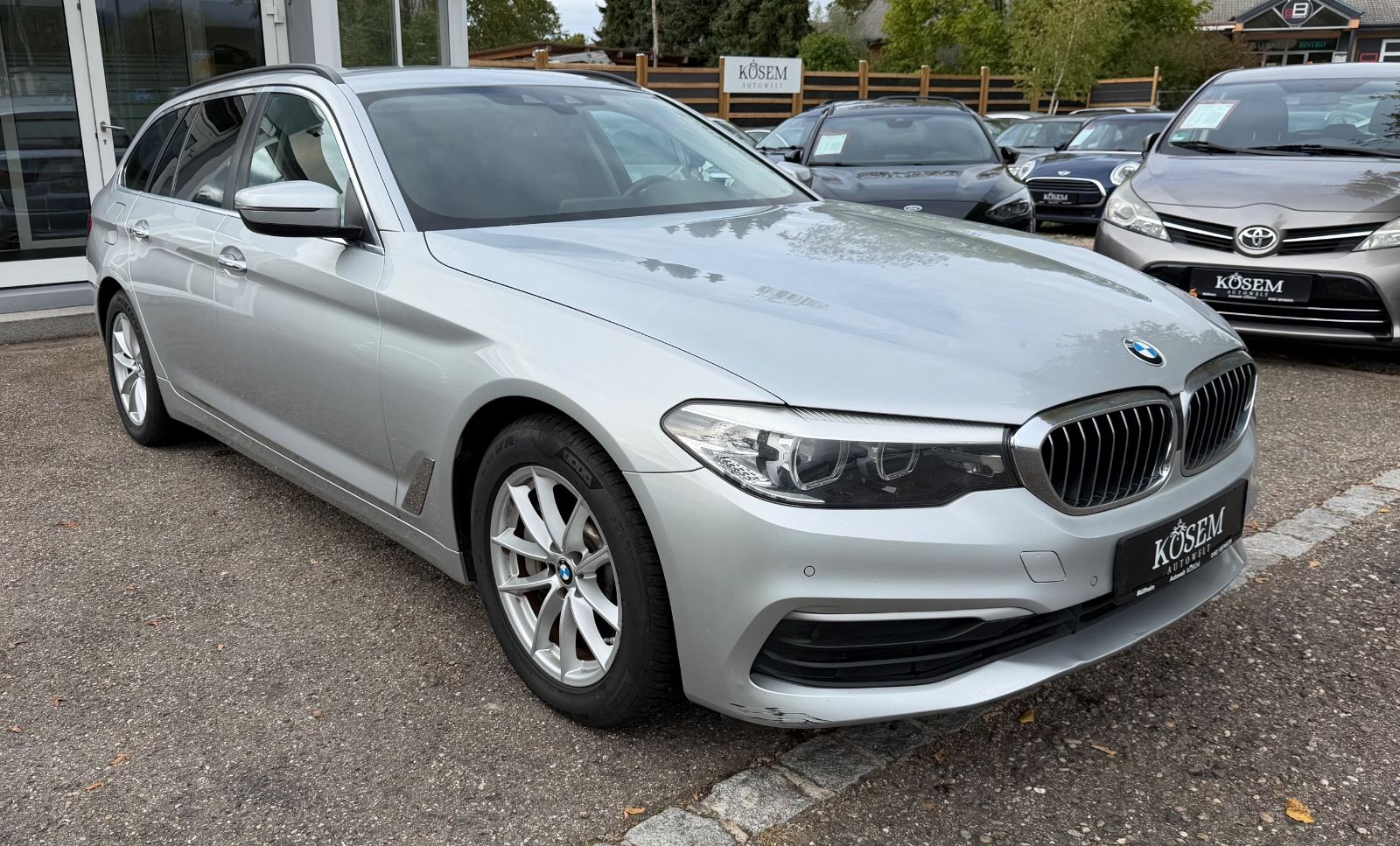 2017 BMW 525
