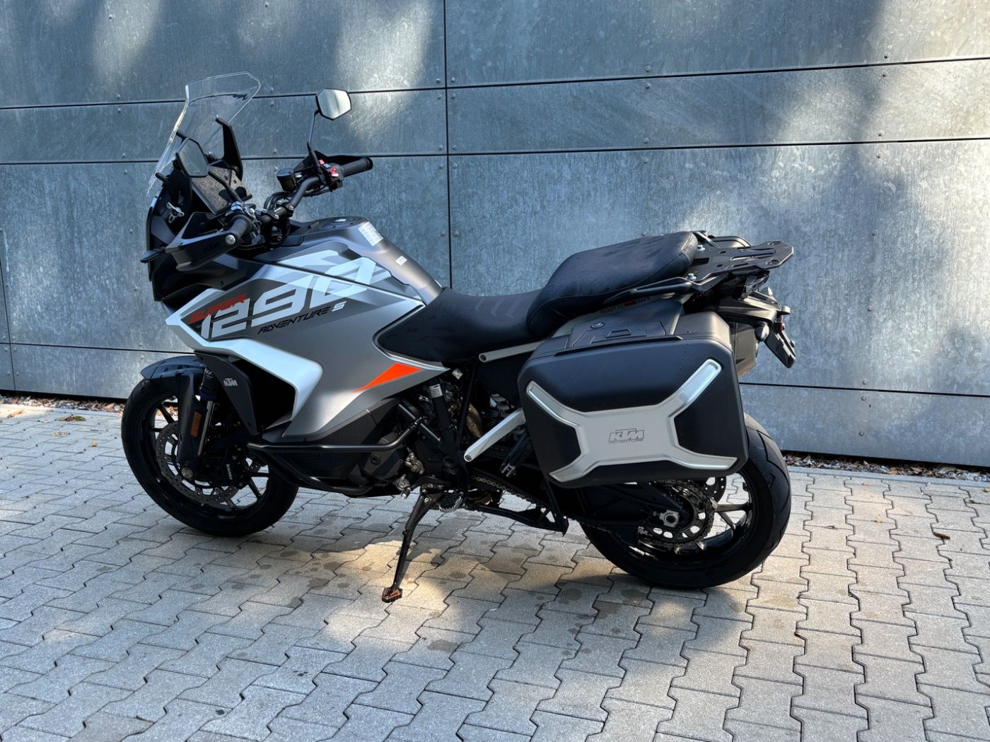 Fahrzeugabbildung KTM 1290 Super Adventure S Techpack Koffer Sturzbüge