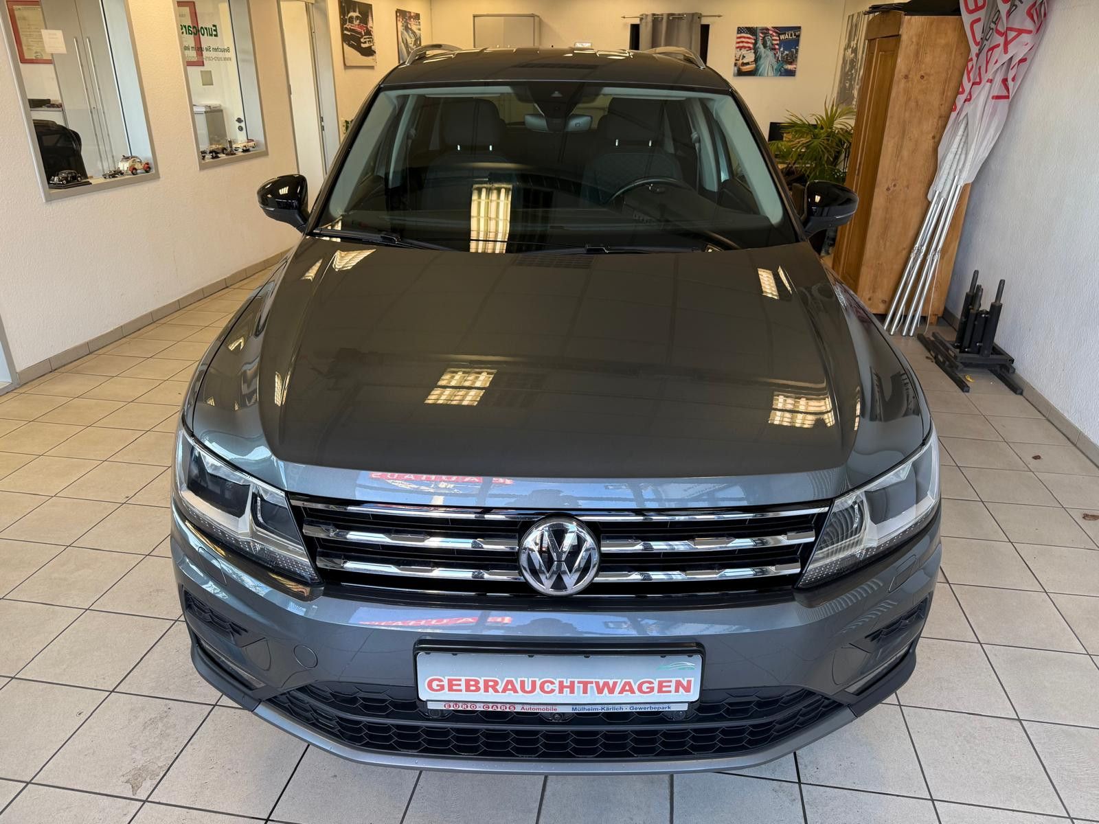 Fahrzeugabbildung Volkswagen Tiguan Allspace IQ.DRIVE/1. Hand / Navi /Digital