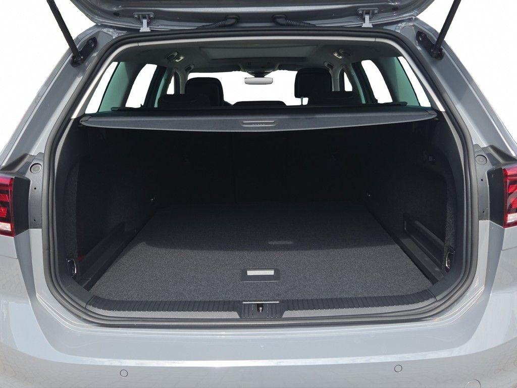 Volkswagen Passat Variant - Bild 9