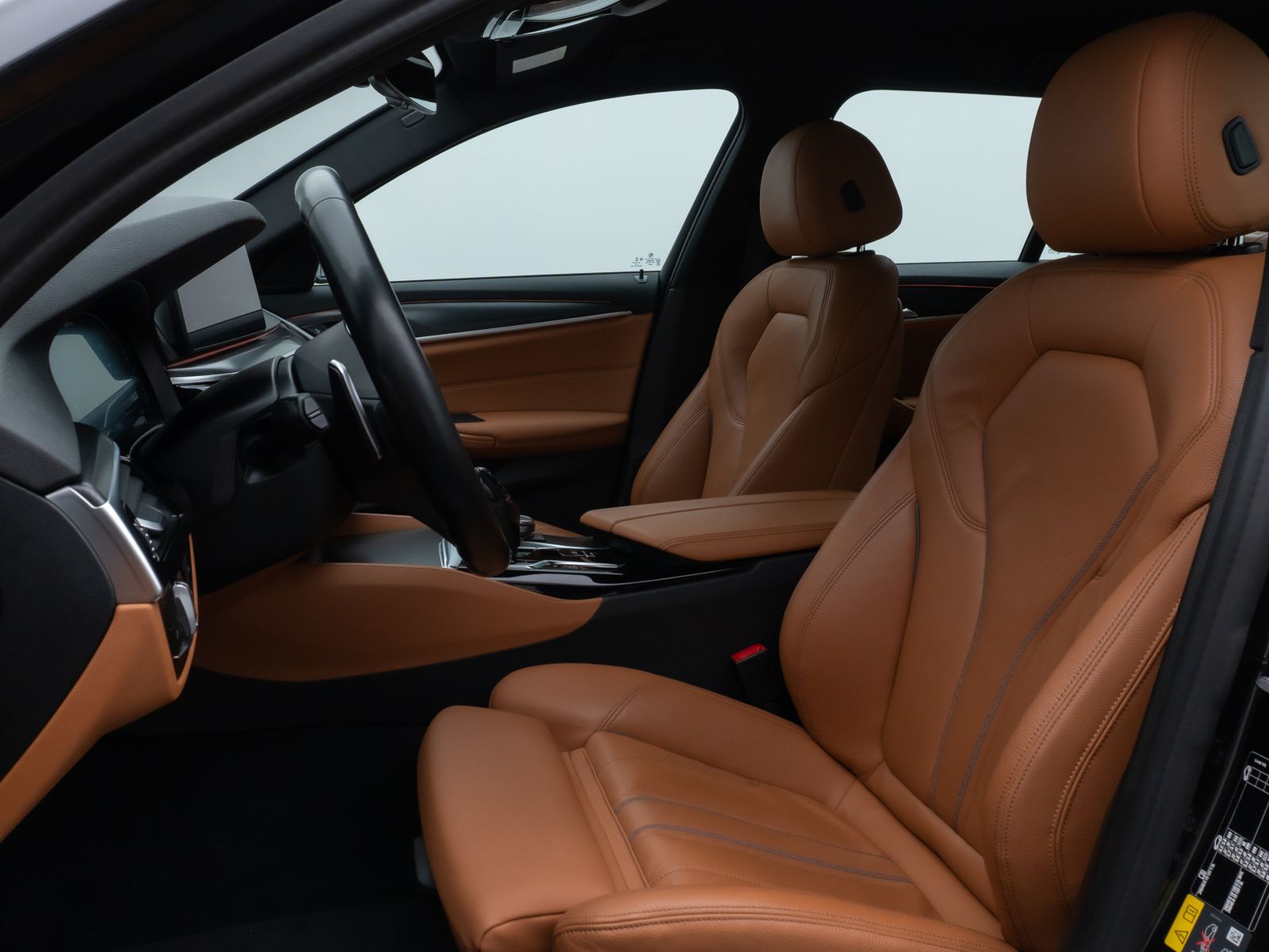 Fahrzeugabbildung BMW 530e M Sport Kamera Laser HUD DAB HiFi Komfort