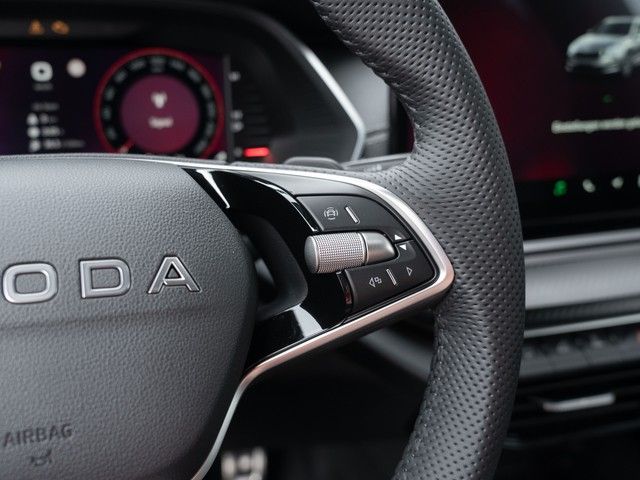 Octavia Combi 2.0 TDI Sportline DSG AHK+MATRIX+R