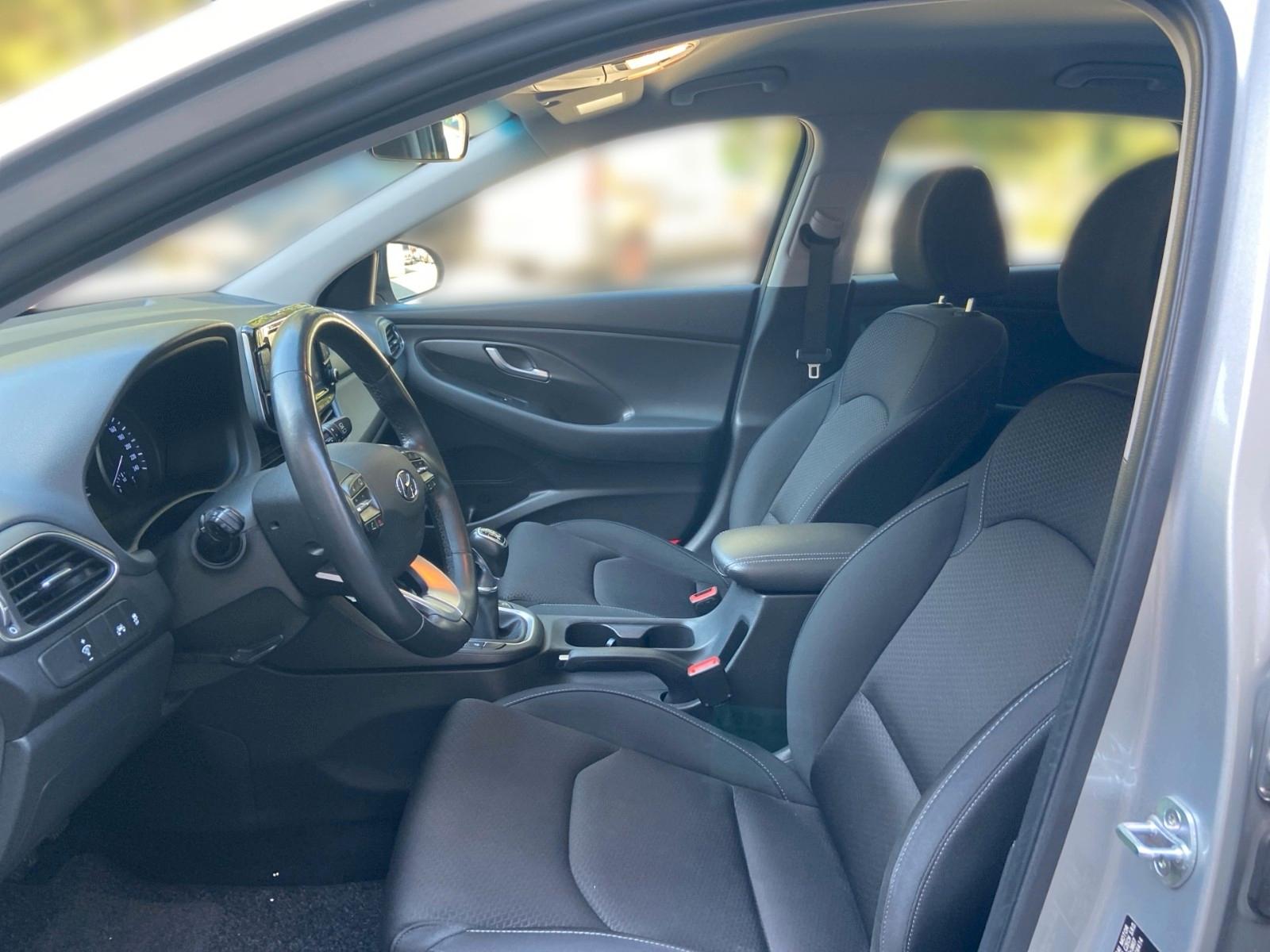 Hyundai i30 1.0 T-GDI Intro