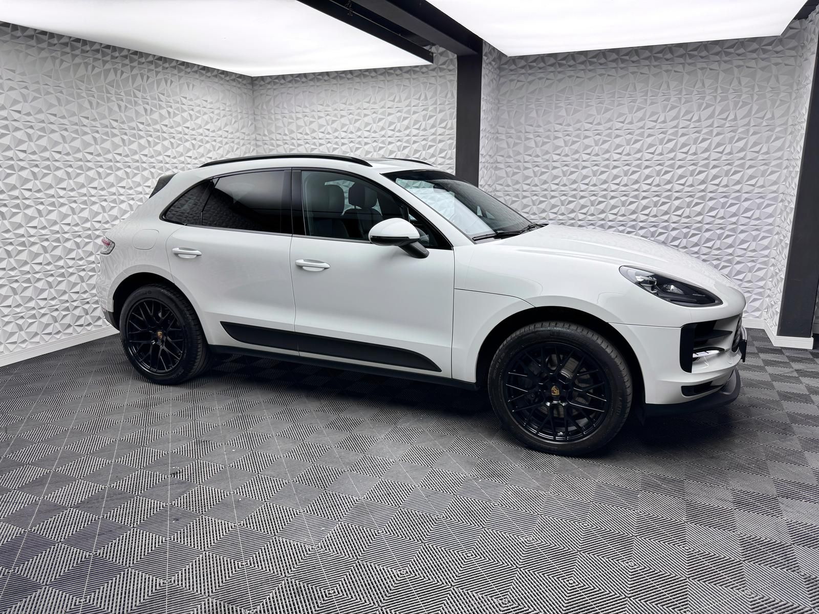 Fahrzeugabbildung Porsche S APPROVED*PDLS+*PASM*ACC*LUFT*PANO*RCAM*PPF*DAB
