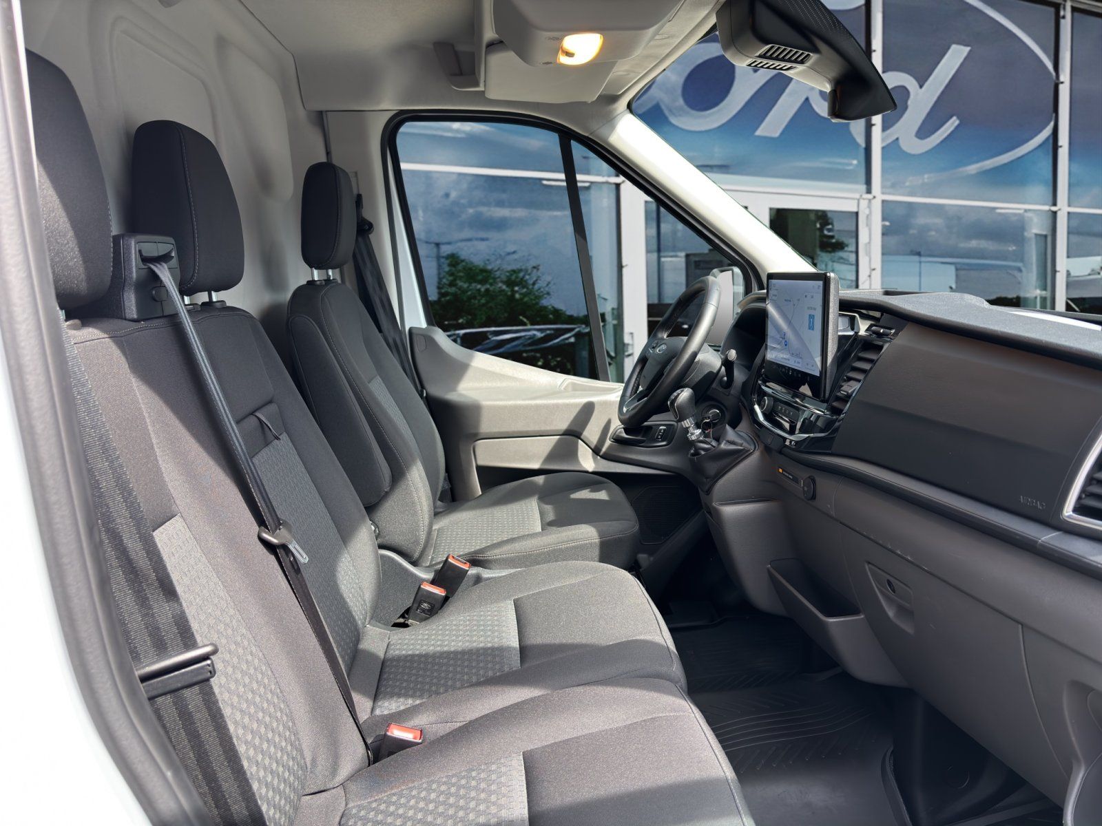 Fahrzeugabbildung Ford Transit 2.0 Ecoblue 350 L4 Trend