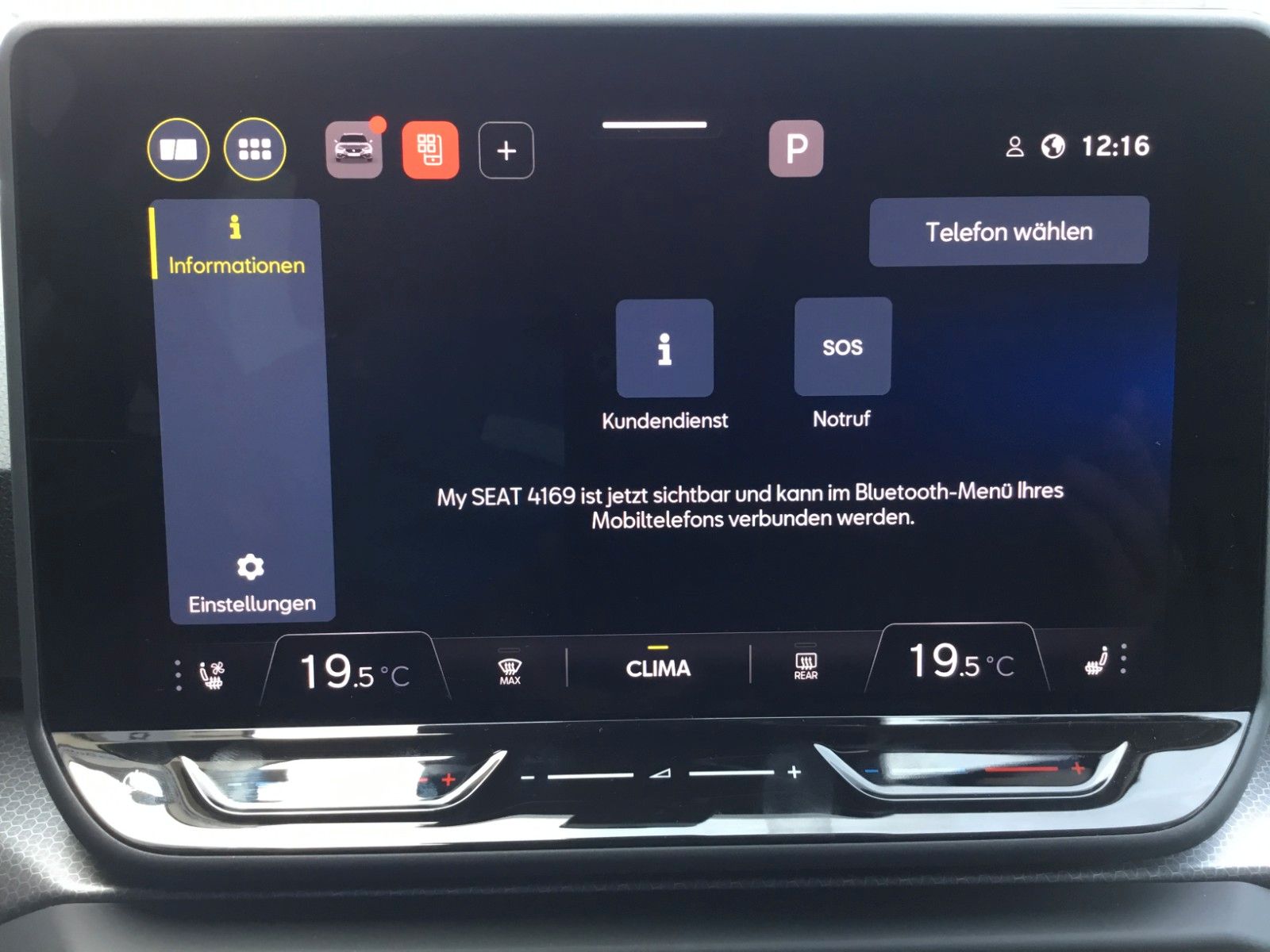 Fahrzeugabbildung SEAT Leon 1.5 eTSI Style DSG Sportstourer+LED+ACC+AHK