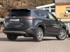 TOYOTA RAV 4 2.5 4x2 Hybrid Team Deutschland *WKR*
