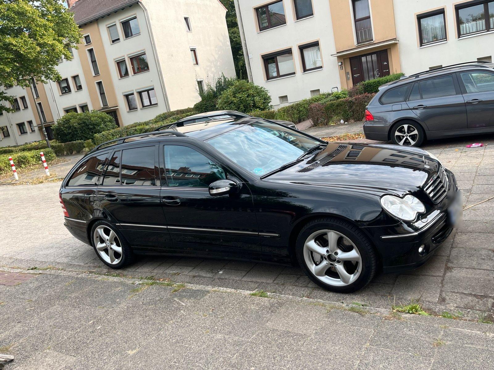 Mercedes-Benz 220 2005 — photo 14