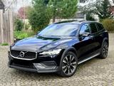 Volvo V60 cross country 2.0d B4 Pano*ACC*360°*VOLL - Volvo V60 Cross Country von privat