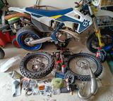 Husqvarna TE 300i Supermoto (2021) - RIESEN Paket 40 Bh - HUSQVARNA TE 300