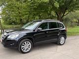 Volkswagen Tiguan Team 4Motion Motor Neu TPI2 2.0 FSI - Volkswagen Tiguan Team mit Benzin-Antrieb