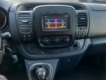 Opel Vivaro - 8
