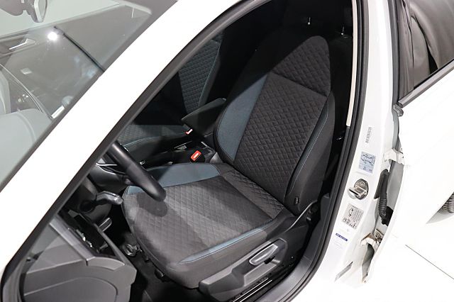 Polo IQ.DRIVE 1.0 TSI ACC NAVI SHZ BT PARKASSIST