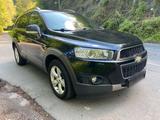 Chevrolet Captiva 2,2 7 Sitzer TÜV Neu - Chevrolet Captiva in Duisburg