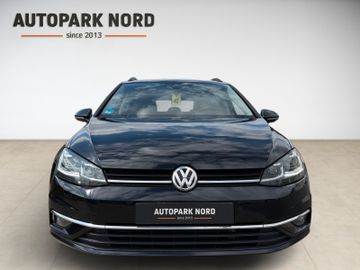 Volkswagen Golf - 6