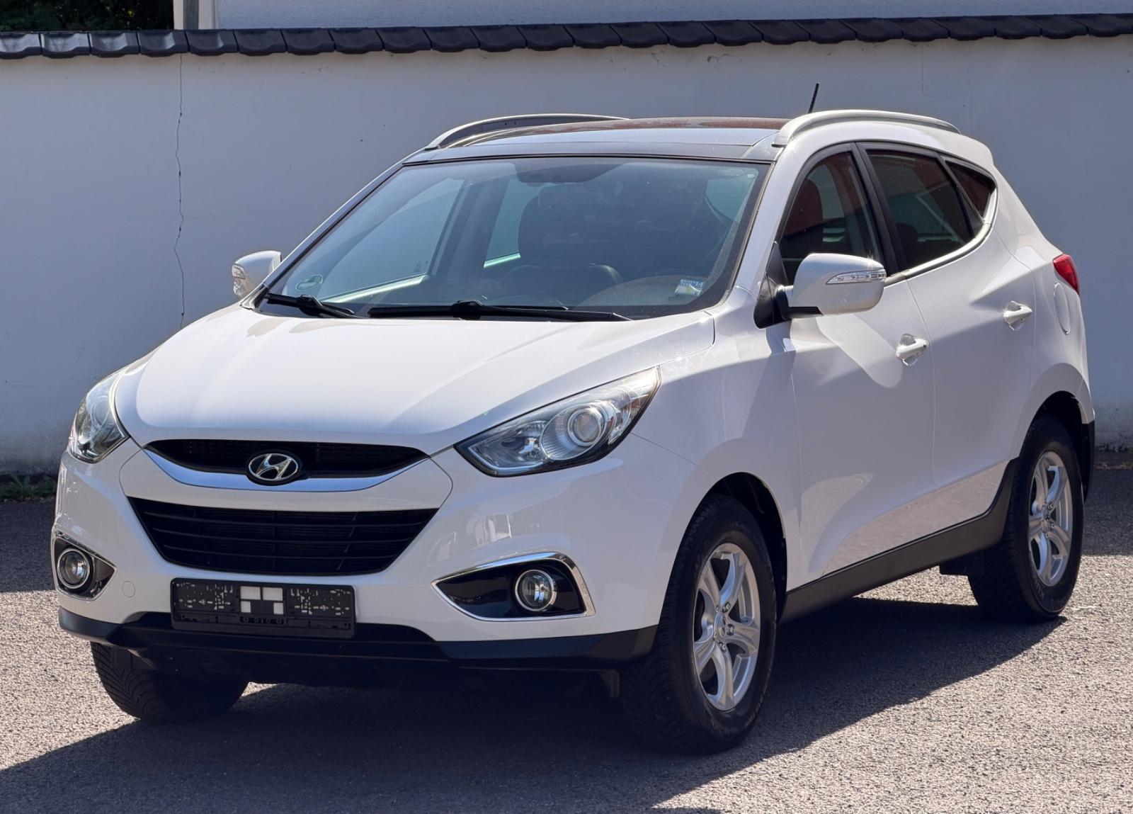 Hyundai ix35 2.0 Style 2WD Aut.*1 Hand*Klima*Pano*Leder*