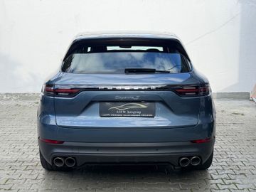 Porsche Cayenne - 8