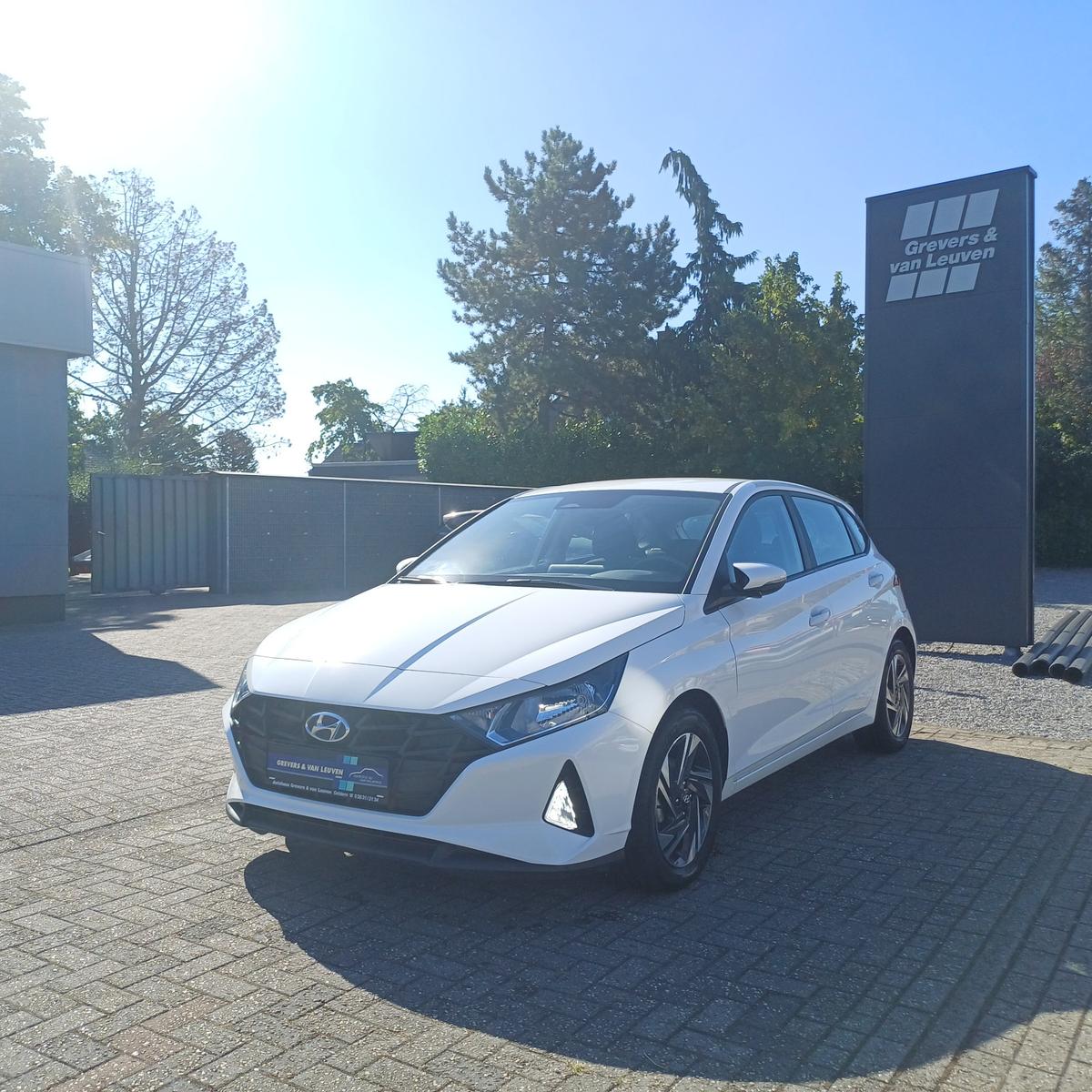 Hyundai i20 1.2 TREND+ 8"-LINK RFK TEMP WINTERP. PDC 16"