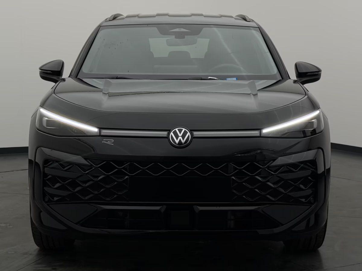 Volkswagen T-Roc 1.5 eTSI DSG R-Line +BLACK-STYLE+CAM+AHK+