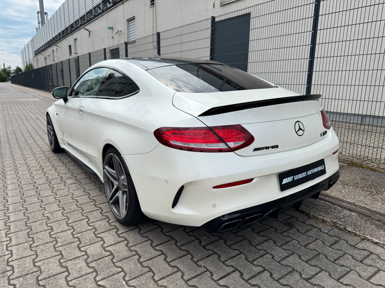 Mercedes-Benz C 63 AMG Coupe PANO/360°/SPORTABGAS/NIGHT/BURMES foto 6