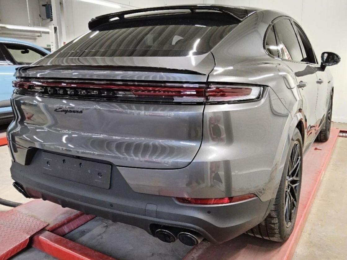 Porsche Cayenne Coupe E-Hybrid*AHK*BOSE*Mod2025*4 Rohr*