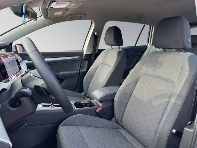 Golf VIII Variant Life 1.5 eTSI DSG NAVI ACC LED