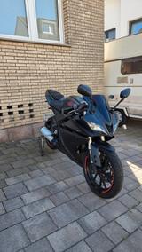Yamaha YZF-R125 - YAMAHA SCHWARZ YZF R 125