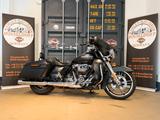 Harley-Davidson FLHXS Street Glide 107*J&H*beheizte Griffe* - Motorräder in Düsseldorf
