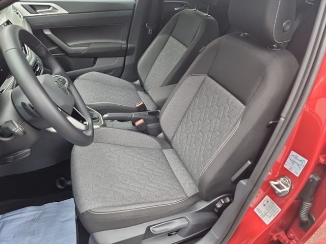 Fahrzeugabbildung Volkswagen Taigo 1,0 TSI DSG MOVE MATRIX-LED NAVI AHK DCP T