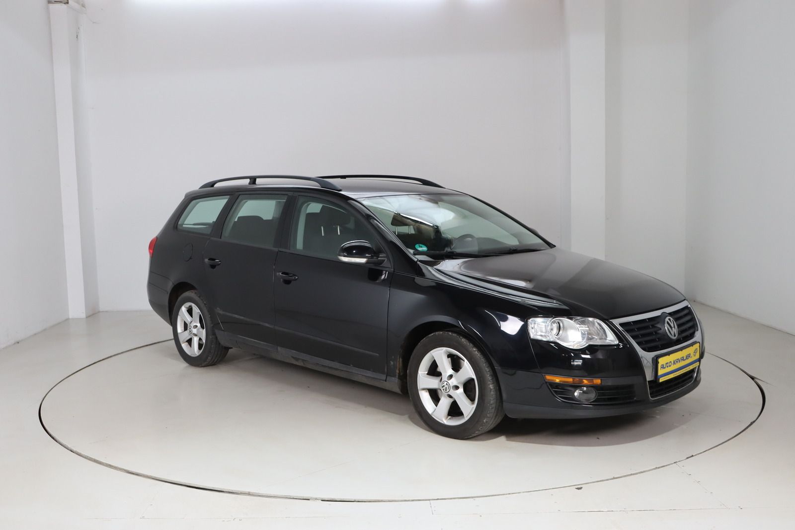 Fahrzeugabbildung Volkswagen Passat Variant 2.0 TDI DPF Trendline