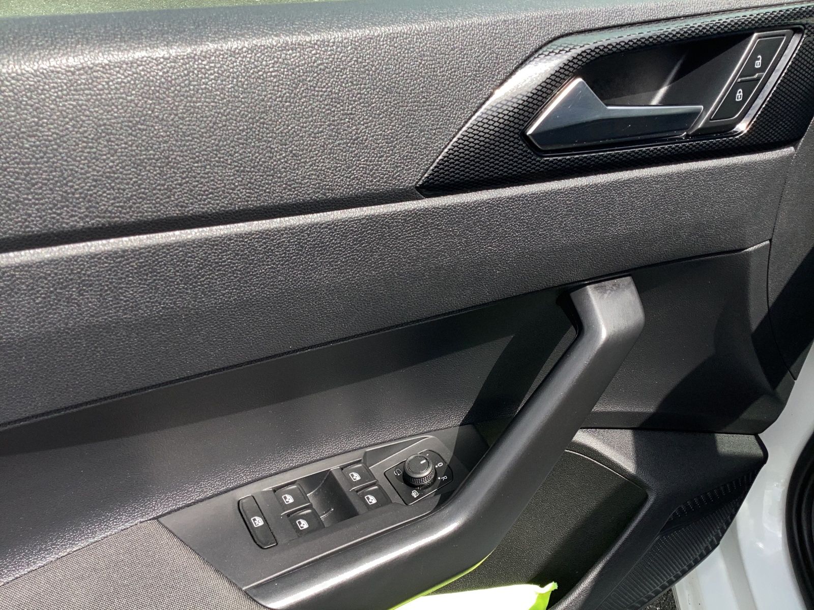 Fahrzeugabbildung Volkswagen Polo TSI Life DSG LED Klima AID DAB PDC