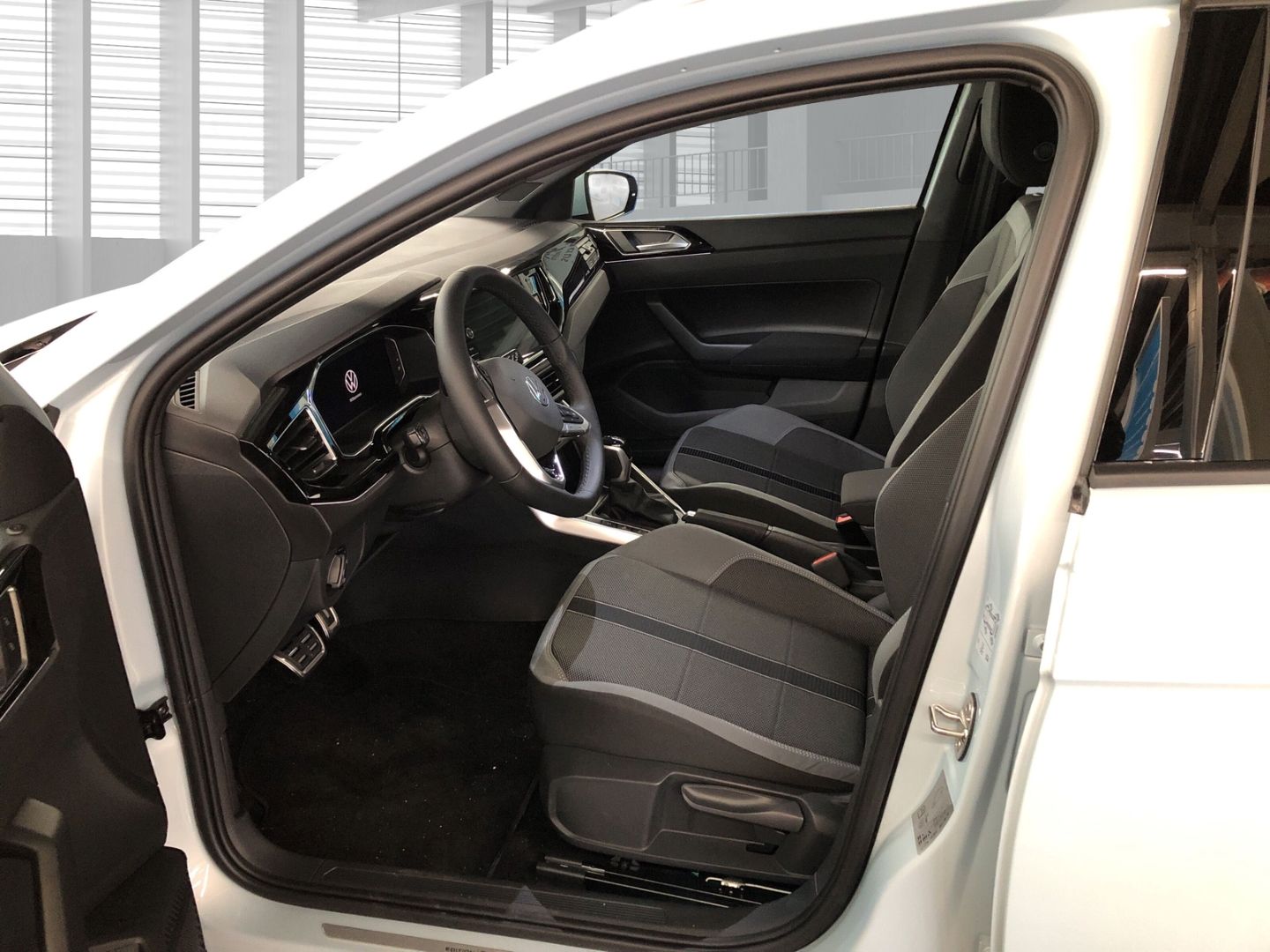 Fahrzeugabbildung Volkswagen Polo Style ''50 Jahre'' 1.0 TSI DSG Navi Digital