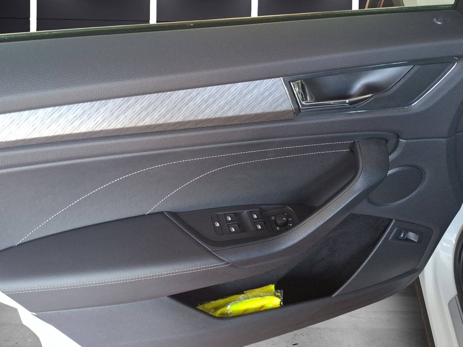 Fahrzeugabbildung SKODA Kodiaq TSI Style DSG 4x4 Matrix Navi AID ACC RFK