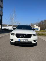 Volvo XC40 T4 R Geartronic - Volvo XC40 von privat