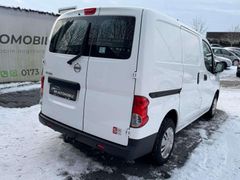 Fahrzeugabbildung Nissan NV200 Kasten KAMERA AHK SCHECKHEFT