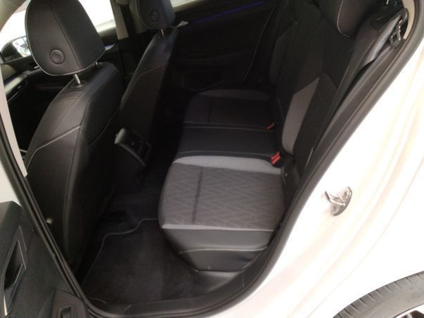 Volkswagen Golf - Bild 9