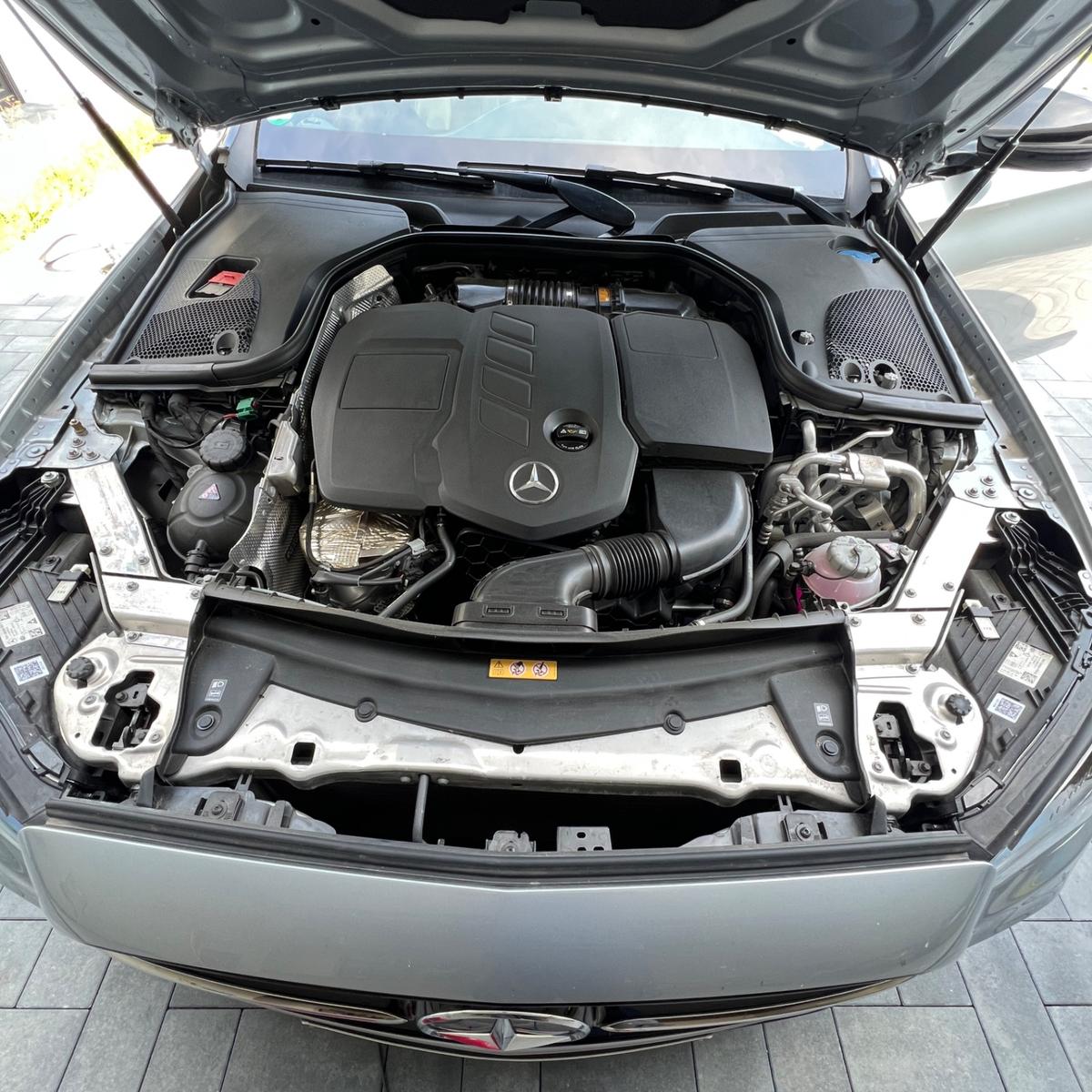Mercedes-Benz E 300 de 4MATIC T Autom. AMG Line