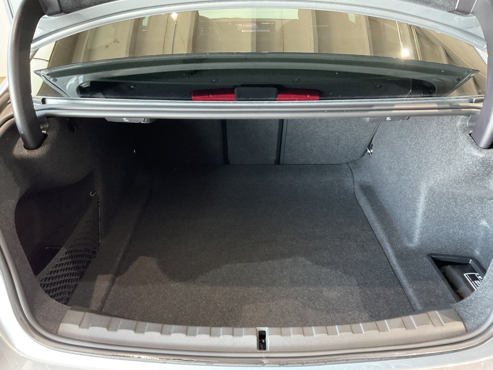 Fahrzeugabbildung BMW 320d Lenkradheizung, 19" LMR, M Sportpaket